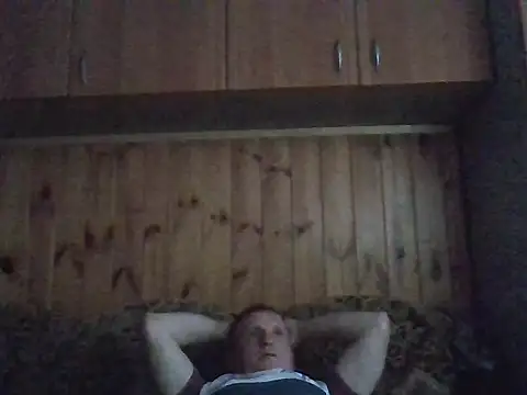 Snapshot of Maksymilian1 chatting on 11/01/25, 02:52 Maksymilian1 online show from 11/01/25, 02:52