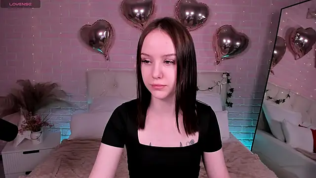 MarySparkle online show from 11/30/25, 04:05