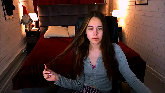 UliaNeer online show from 04/23/26, 12:29