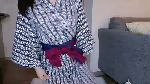 Snapshot of moemilk chatting on 07/11/26, 12:13 moemilk online show from 07/11/26, 12:13