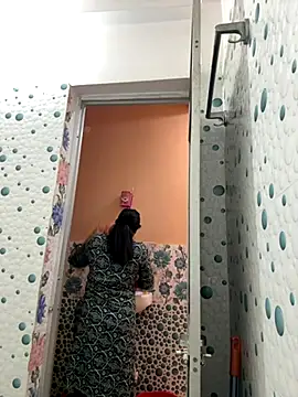 Snapshot of YOURMISTHI chatting on 11/13/25, 07:40 YOURMISTHI online show from 11/13/25, 07:40