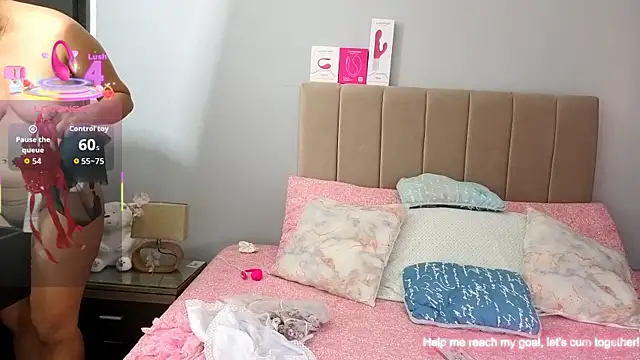 Penelophe01 online show from 12/15/25, 06:45