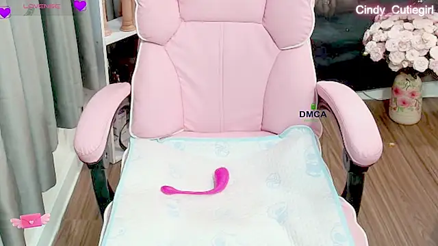 Cindy Cutiegirl online show from 12/04/25, 10:18