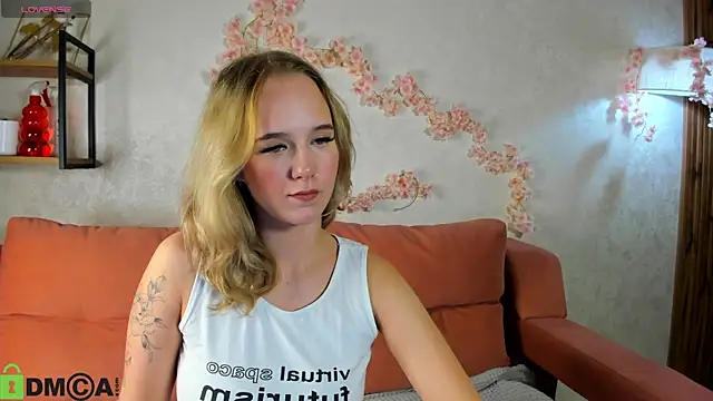 Snapshot of Casey_Sweeet chatting on 09/24/25, 08:39 Casey Sweeet online show from 09/24/25, 08:39