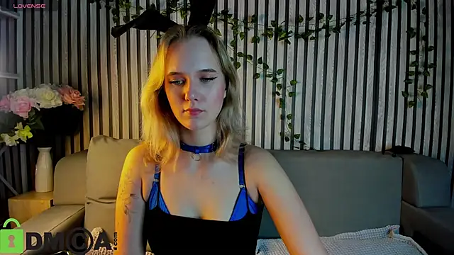 Snapshot of Casey_Sweeet chatting on 10/28/25, 03:58 Casey Sweeet online show from 10/28/25, 03:58