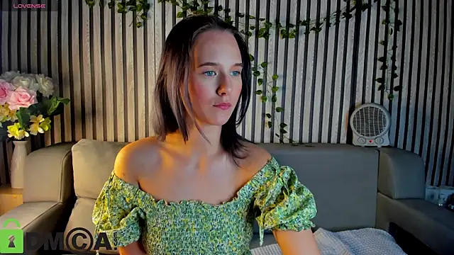 Snapshot of Casey_Sweeet chatting on 11/13/25, 05:12 Casey Sweeet online show from 11/13/25, 05:12