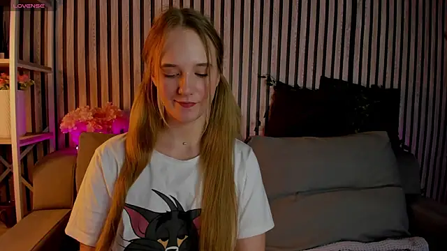 Casey Sweeet online show from 04/18/26, 03:16