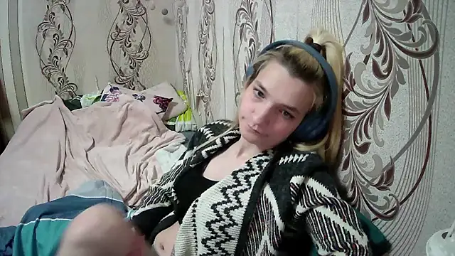 Snapshot of AlissaClark chatting on 05/06/26, 08:47 AlissaClark online show from 05/06/26, 08:47