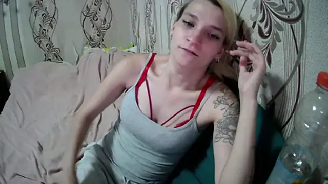 Snapshot of AlissaClark chatting on 08/06/26, 08:55 AlissaClark online show from 08/06/26, 08:55
