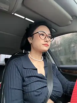 Snapshot of wen521 chatting on 09/28/25, 01:00 wen521 online show from 09/28/25, 01:00