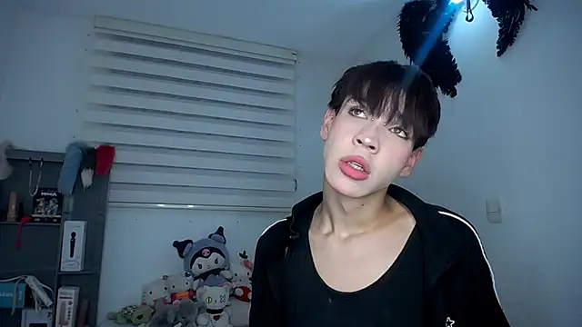 lucky stricke online show from 10/22/25, 03:40