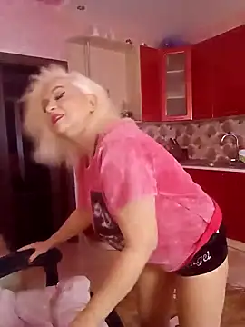 SquirtMilf00 online show from 10/18/25, 01:41