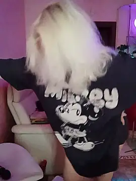 SquirtMilf00 online show from 03/17/26, 03:11