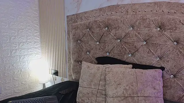 AnastasiaColeman online show from 06/10/26, 07:57