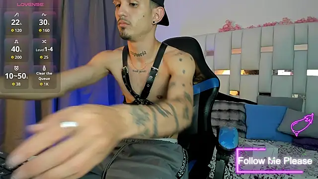 nextboywell1 online show from 03/03/26, 03:34