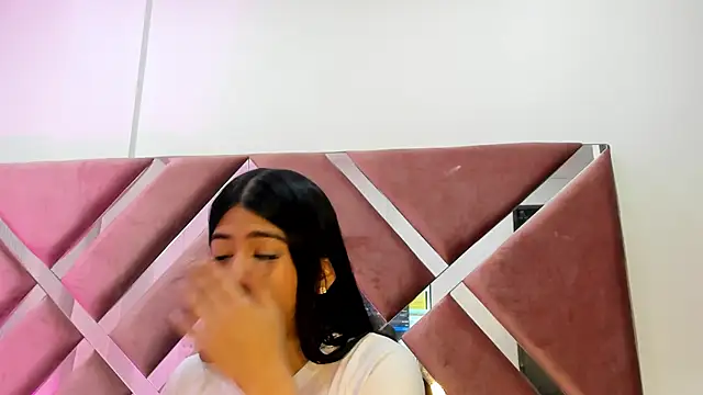  jasmine blush online show from 03/26/26, 11:05