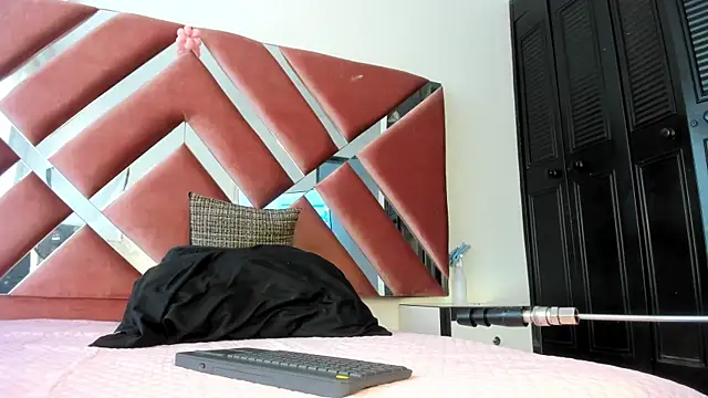  jasmine blush online show from 04/06/26, 01:23