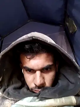 Snapshot of ParousFlow chatting on 12/01/25, 02:55 ParousFlow online show from 12/01/25, 02:55