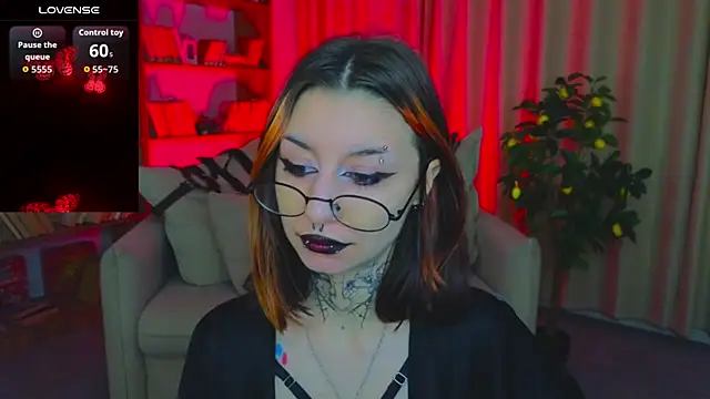 Mistress  Marcelline online show from 04/19/26, 01:27