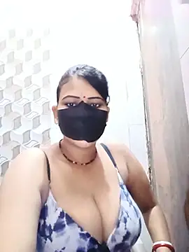 Snapshot of varnika chatting on 05/24/26, 12:32 varnika online show from 05/24/26, 12:32