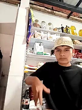 Snapshot of JHORDAN_GADIEL936 chatting on 12/18/25, 03:29 JHORDAN GADIEL936 online show from 12/18/25, 03:29