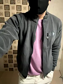 Snapshot of Atngt_69 chatting on 12/18/25, 04:46 Atngt 69 online show from 12/18/25, 04:46