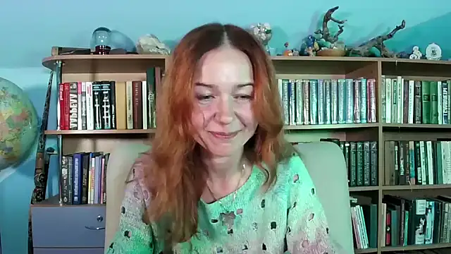 Foxilady357 online show from 11/25/25, 03:34