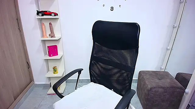 sharlottxl online show from 03/10/26, 05:34