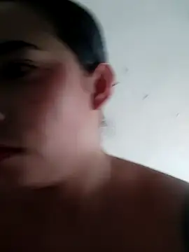 Valenn fernandez online show from 04/23/26, 03:14