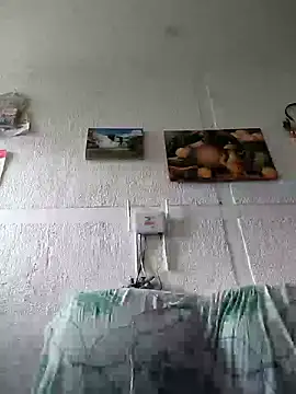 Snapshot of Valenn_fernandez chatting on 05/26/26, 03:08 Valenn fernandez online show from 05/26/26, 03:08