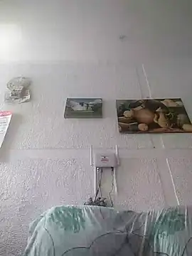 Snapshot of Valenn_fernandez chatting on 05/27/26, 03:09 Valenn fernandez online show from 05/27/26, 03:09