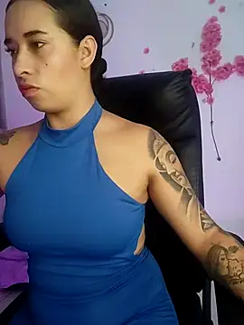 Snapshot of Valenn_fernandez chatting on 07/07/26, 08:57 Valenn fernandez online show from 07/07/26, 08:57