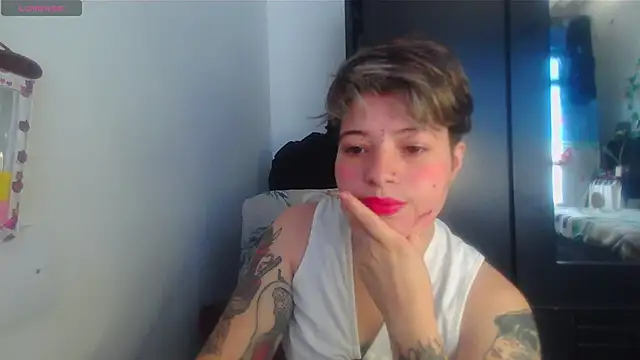 Mitsuha gate online show from 01/18/26, 01:59