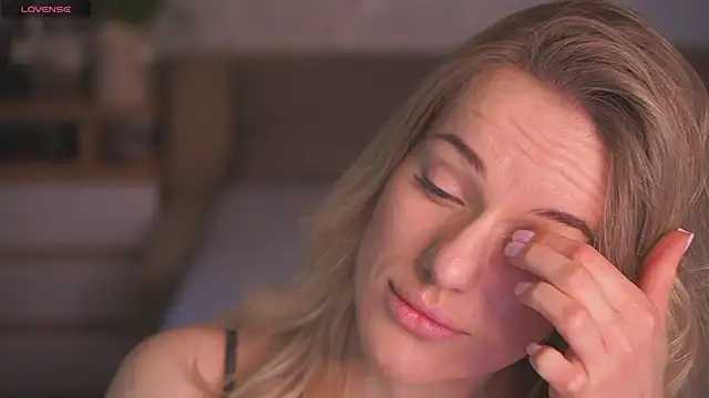 Vanille Mystery online show from 04/22/26, 07:44