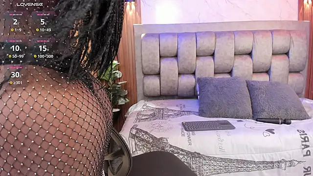 More Hott online show from 10/04/25, 07:12