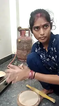 Guriya0076 online show from 10/29/25, 12:29