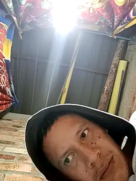 GaaraDiaz online show from 10/21/25, 06:14