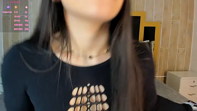 isabellasouza online show from 12/18/25, 09:10