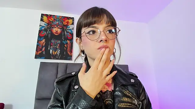 Snapshot of abby_jones2 chatting on 09/30/25, 03:00 abby jones2 online show from 09/30/25, 03:00