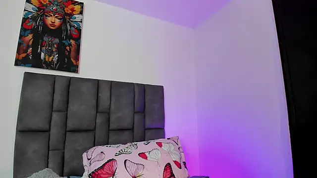 Snapshot of abby_jones2 chatting on 10/01/25, 03:12 abby jones2 online show from 10/01/25, 03:12