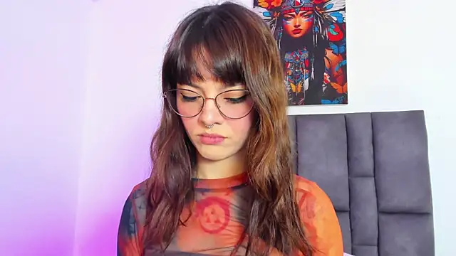 Snapshot of abby_jones2 chatting on 10/11/25, 03:21 abby jones2 online show from 10/11/25, 03:21