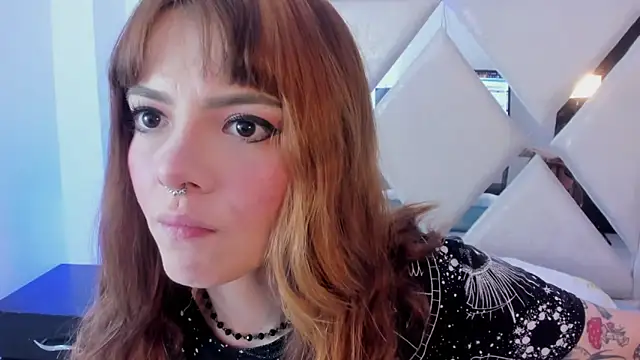 Snapshot of abby_jones2 chatting on 11/22/25, 02:54 abby jones2 online show from 11/22/25, 02:54