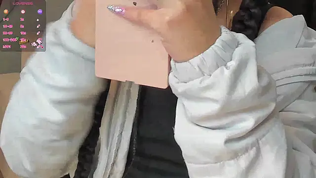 EsmeraldaGrace1 online show from 09/15/25, 01:49