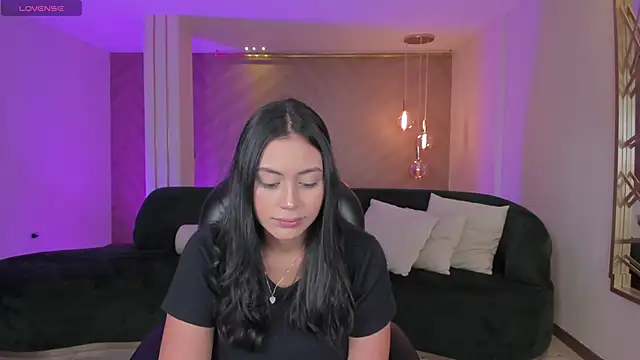 AmbarJames  online show from 09/09/25, 12:05