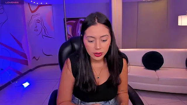 AmbarJames  online show from 09/20/25, 12:06