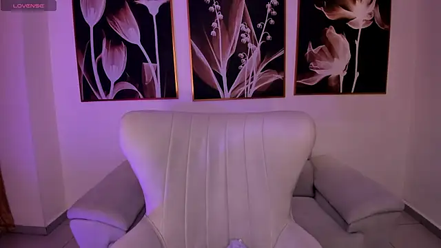 AmbarJames  online show from 03/16/26, 12:09