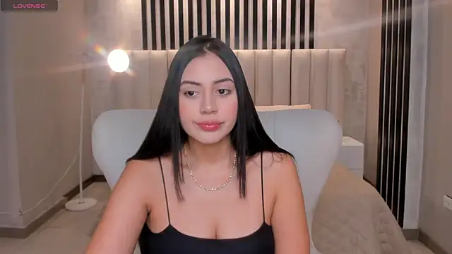 AmbarJames  online show from 04/22/26, 11:23