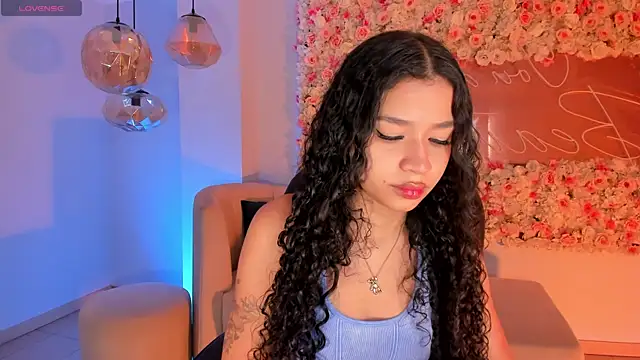 SophieHouston  online show from 10/03/25, 04:31