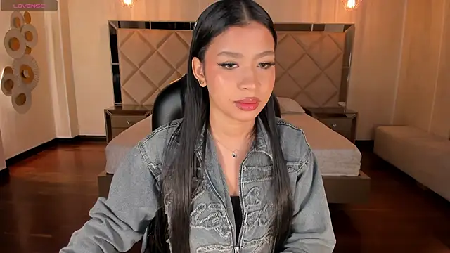 SophieHouston  online show from 04/22/26, 03:31