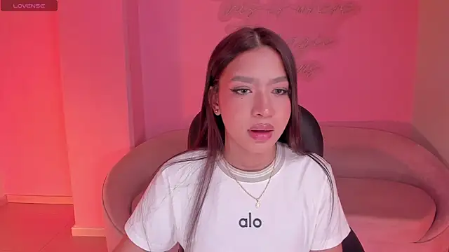 SophieHouston  online show from 07/10/26, 02:05